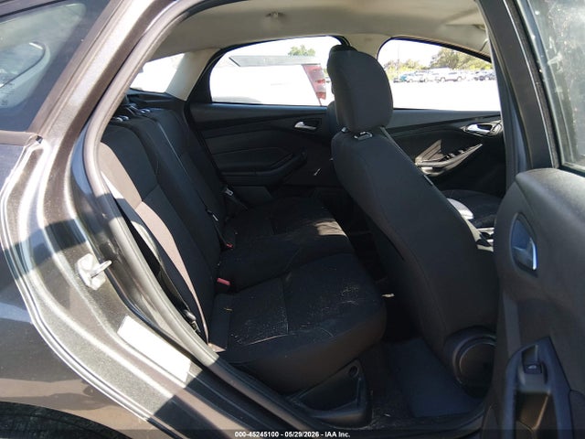 Ford FOCUS SE 2015 1FADP3K29FL318158 Image 8