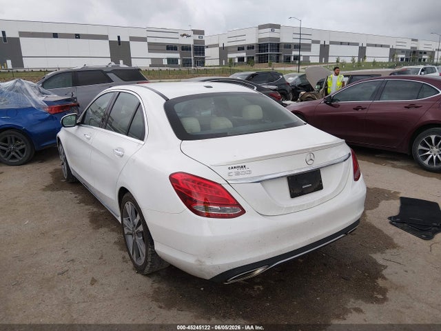 45245122 :رقم المزاد ، 55SWF4JB7JU241054 vin ، 2018 Mercedes-benz C 300 مزاد بيع