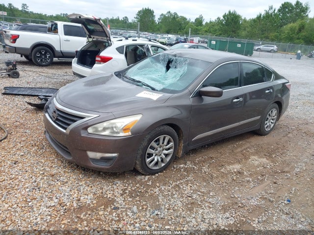 Nissan Altima 2.5 S 2015 1N4AL3AP1FN863755 Image 2