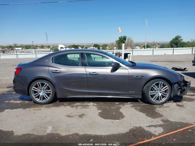 2019 Maserati Ghibli S Q4 Granlusso მანქანა იყიდება აუქციონზე, vin: ZAM57YTL2K1322069, აუქციონის ნომერი: 45245240
