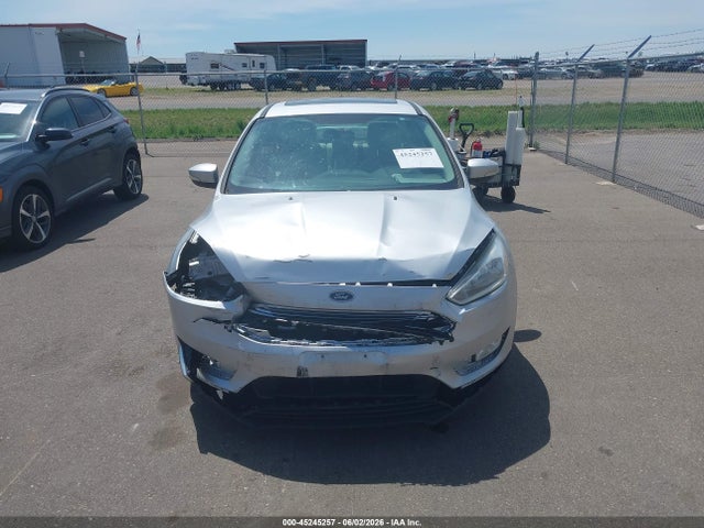 Ford Focus Titanium 2017 1FADP3J25HL264734 Image 13