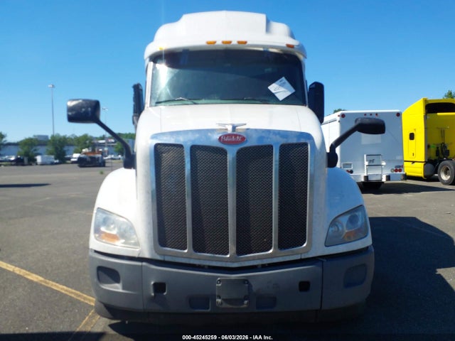 Продажа на аукционе авто 2020 Peterbilt 579, vin: 1XPBDP9X8LD687410, номер лота: 45245259