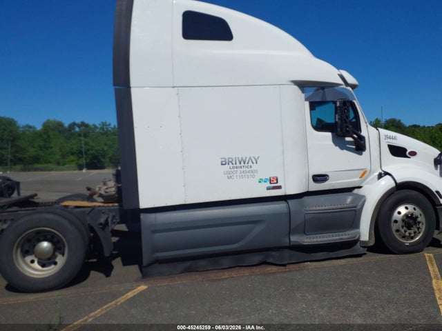 Продажа на аукционе авто 2020 Peterbilt 579, vin: 1XPBDP9X8LD687410, номер лота: 45245259