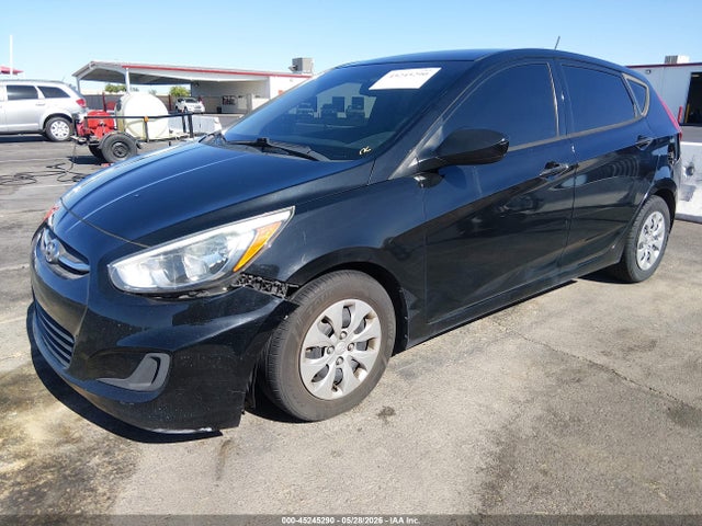 Hyundai ACCENT SE 2017 KMHCT5AE9HU320039 Image 2