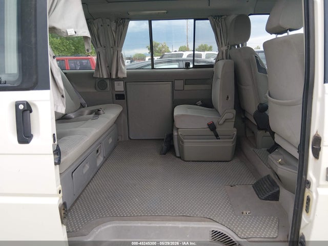 45245300 :رقم المزاد ، WV2NB47093H011633 vin ، 2003 Volkswagen Eurovan Mv مزاد بيع
