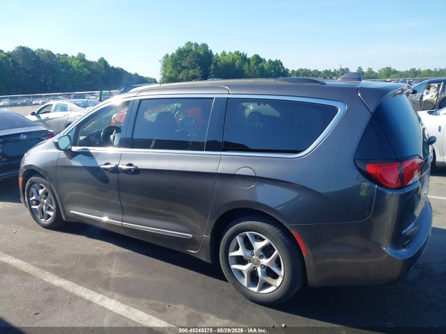 Продажа на аукционе авто 2017 Chrysler Pacifica Touring-l, vin: 2C4RC1BG2HR816384, номер лота: 45245375