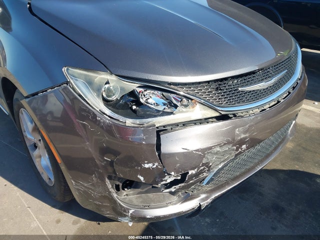 Продажа на аукционе авто 2017 Chrysler Pacifica Touring-l, vin: 2C4RC1BG2HR816384, номер лота: 45245375