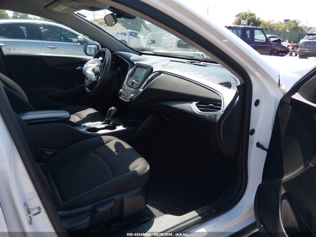 1G1ZD5ST6JF230584 Chevrolet MALIBU LT