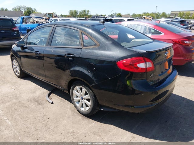 45245551 :رقم المزاد ، 3FADP4BJ1DM224834 vin ، 2013 Ford Fiesta Se مزاد بيع