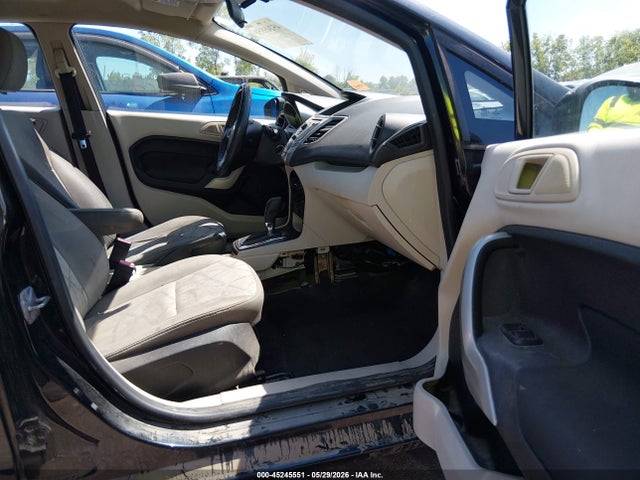 45245551 :رقم المزاد ، 3FADP4BJ1DM224834 vin ، 2013 Ford Fiesta Se مزاد بيع