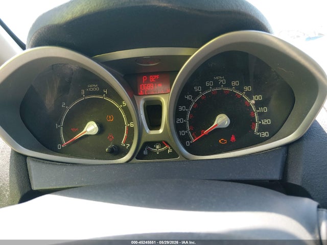45245551 :رقم المزاد ، 3FADP4BJ1DM224834 vin ، 2013 Ford Fiesta Se مزاد بيع