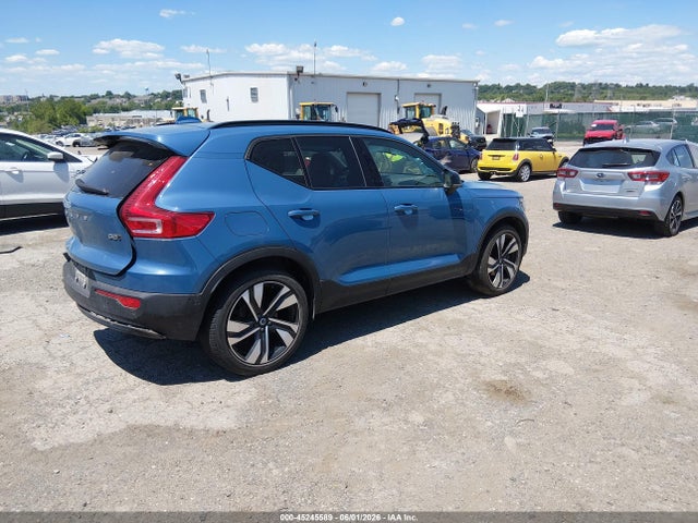 Продаж на аукціоні авто 2023 Volvo Xc40 B5 Plus Dark Theme, vin: YV4L12UW6P2989907, номер лоту: 45245589