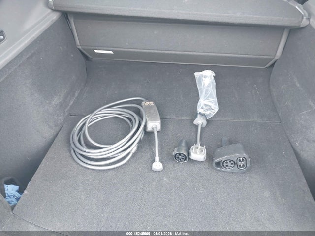 Продаж на аукціоні авто 2026 Tesla Model Y All-wheel Drive/long Range Launch Series/premium All-wheel Drive, vin: 7SAYGDEE0TA585095, номер лоту: 45245609