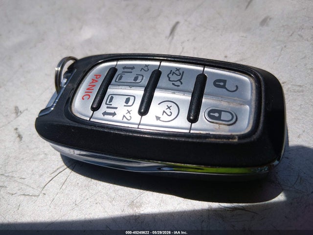 45245622 :رقم المزاد ، 2C4RC1EG4LR242049 vin ، 2020 Chrysler Pacifica Touring L Plus مزاد بيع