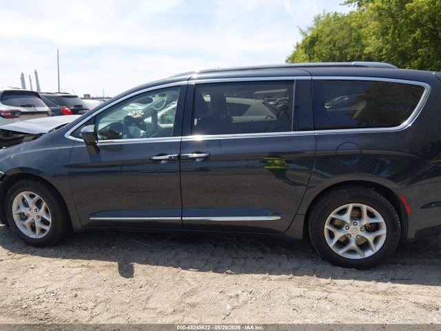 45245622 :رقم المزاد ، 2C4RC1EG4LR242049 vin ، 2020 Chrysler Pacifica Touring L Plus مزاد بيع