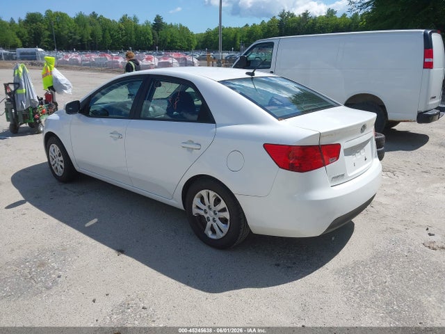 45245638 :رقم المزاد ، KNAFU4A22D5713543 vin ، 2013 Kia Forte Ex مزاد بيع