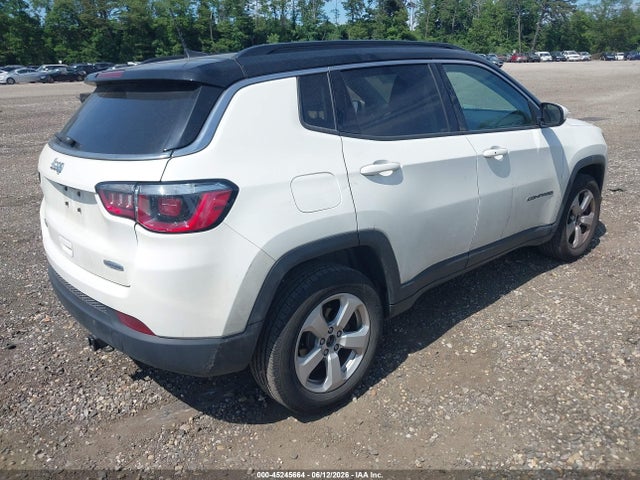 45245664 :رقم المزاد ، 3C4NJDBB9KT653456 vin ، 2019 Jeep Compass Latitude 4x4 مزاد بيع