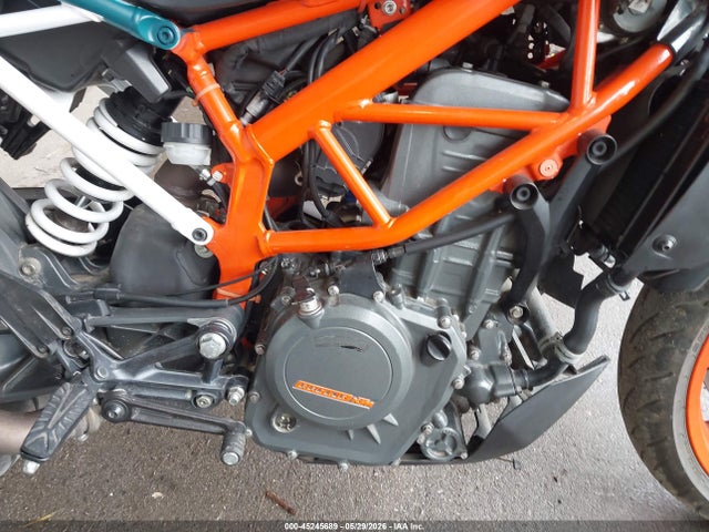 KTM 390 Duke 2019 MD2JPJ403KC202603 Image 8
