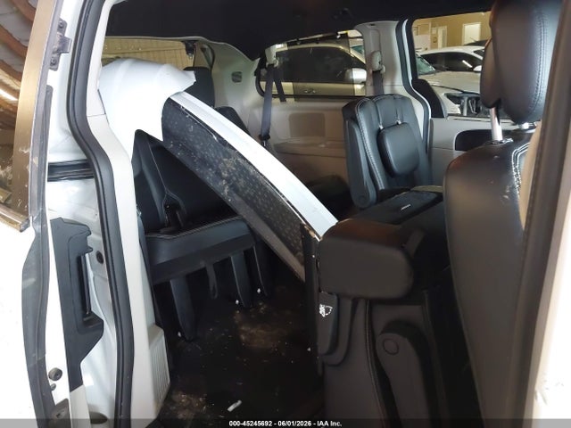 2016 Dodge Grand Caravan Sxt მანქანა იყიდება აუქციონზე, vin: 2C4RDGCG2GR220110, აუქციონის ნომერი: 45245692