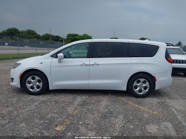 Chrysler Pacifica Hybrid Touring Plus 2018 2C4RC1H78JR338467 Image 17