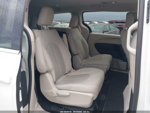 2C4RC1H78JR338467 Chrysler Pacifica Hybrid Touring Plus