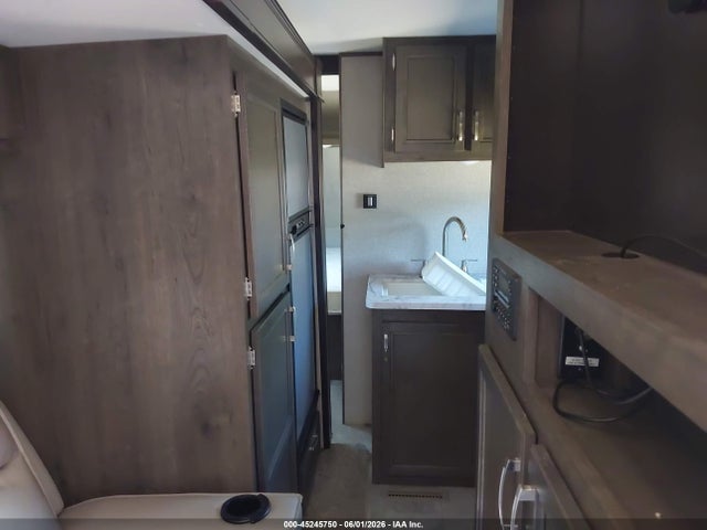 Продажа на аукционе авто 2020 Jayco Jayflight Slx, vin: 1UJBJ0BMXL1730194, номер лота: 45245750