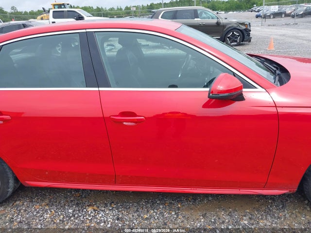 2024 Audi A4 Premium Plus 45 Tfsi S Line Quattro S Tronic მანქანა იყიდება აუქციონზე, vin: WAUEAAF41RN005630, აუქციონის ნომერი: 45245818