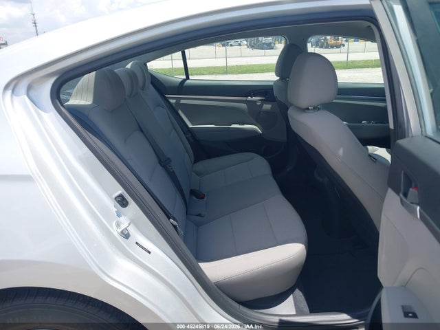 5NPD74LF1KH487154 Hyundai ELANTRA SE
