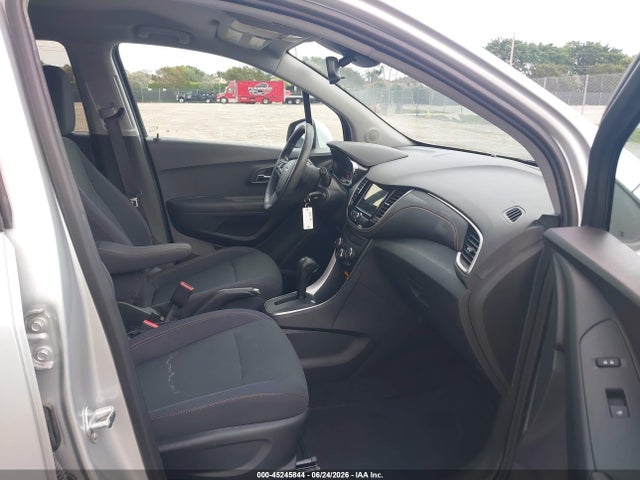 3GNCJKSB3KL110302 Chevrolet TRAX LS