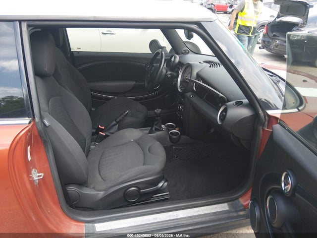 2011 Mini Cooper S მანქანა იყიდება აუქციონზე, vin: WMWSV3C55BTY21631, აუქციონის ნომერი: 45245852