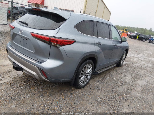 Toyota Highlander Platinum 2022 5TDFZRAH5NS126240 Image 4