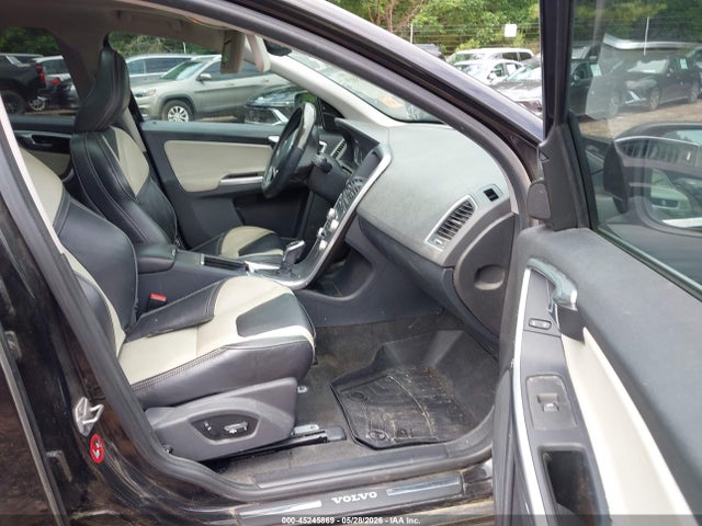 45245869 :رقم المزاد ، YV440MDR6H2091967 vin ، 2017 Volvo Xc60 T5 Dynamic مزاد بيع