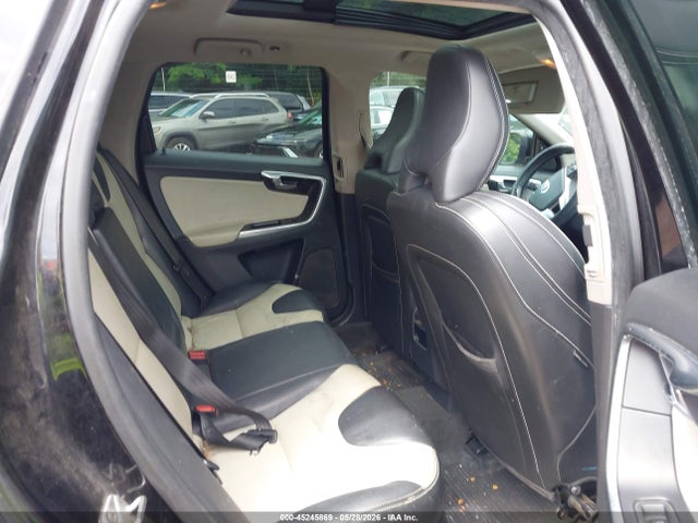 45245869 :رقم المزاد ، YV440MDR6H2091967 vin ، 2017 Volvo Xc60 T5 Dynamic مزاد بيع
