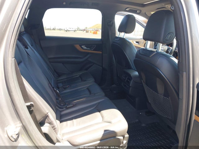 Audi Q7 3.0t Premium 2017 WA1LAAF75HD025804 Image 8