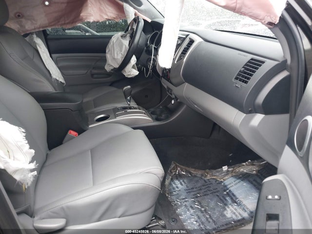 Aukcja sprzedaży 2015 Toyota Tacoma Base V6, vin: 3TMLU4EN0FM194533, numer aukcji: 45245926