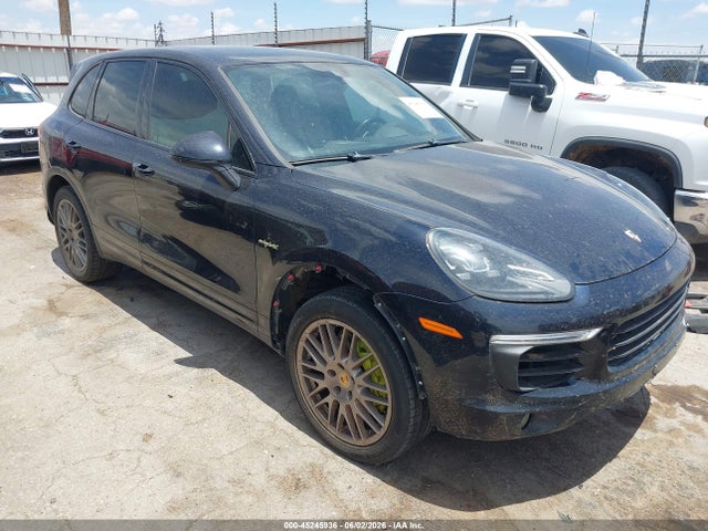 2016 Porsche Cayenne E-hybrid S მანქანა იყიდება აუქციონზე, vin: WP1AE2A27GLA64142, აუქციონის ნომერი: 45245936