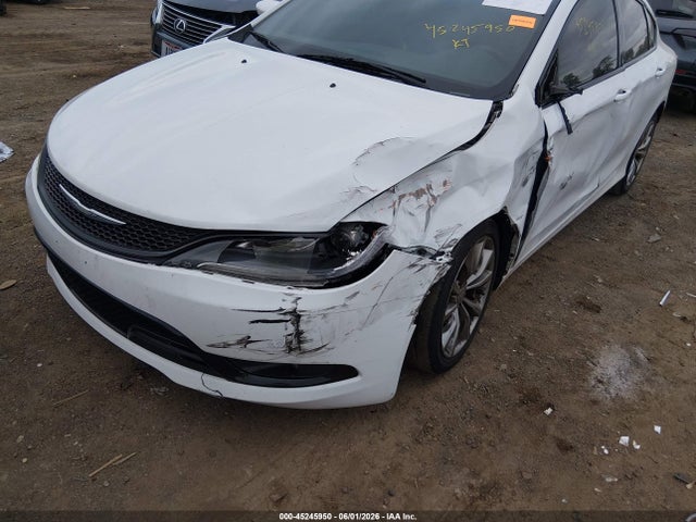 45245950 :رقم المزاد ، 1C3CCCBB3FN552953 vin ، 2015 Chrysler 200 S مزاد بيع