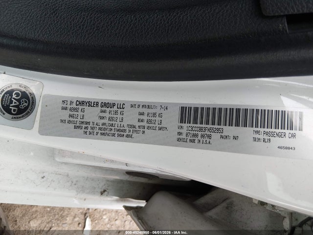 45245950 :رقم المزاد ، 1C3CCCBB3FN552953 vin ، 2015 Chrysler 200 S مزاد بيع