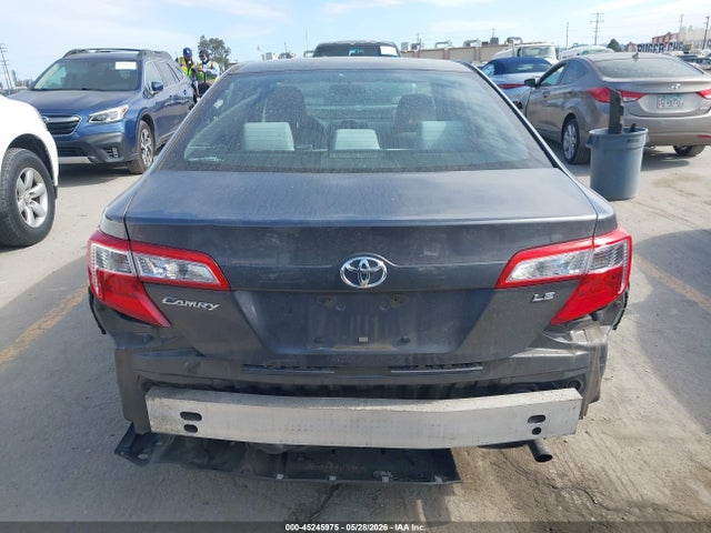 4T4BF1FK0ER356813 Toyota CAMRY LE