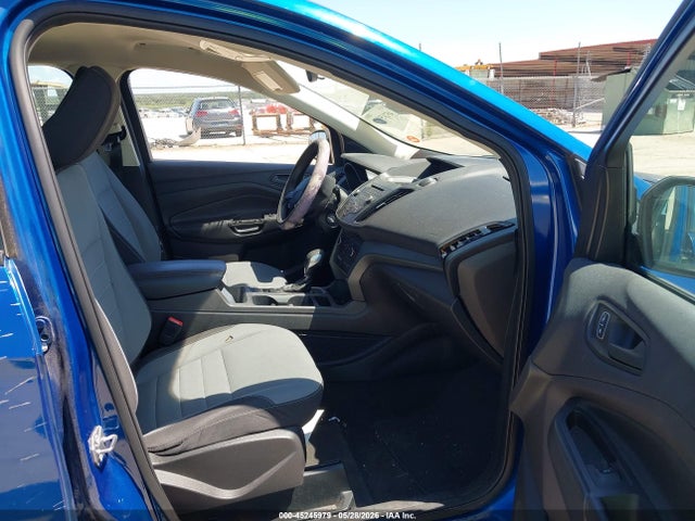 Продажа на аукционе авто 2018 Ford Escape S, vin: 1FMCU0F78JUC33975, номер лота: 45245979