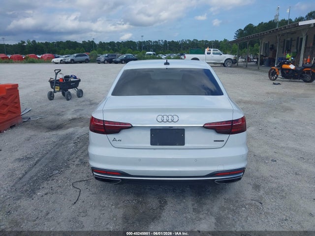 2022 Audi A4 Premium Plus 45 Tfsi S Line Quattro S Tronic მანქანა იყიდება აუქციონზე, vin: WAUEAAF40NN008576, აუქციონის ნომერი: 45245981