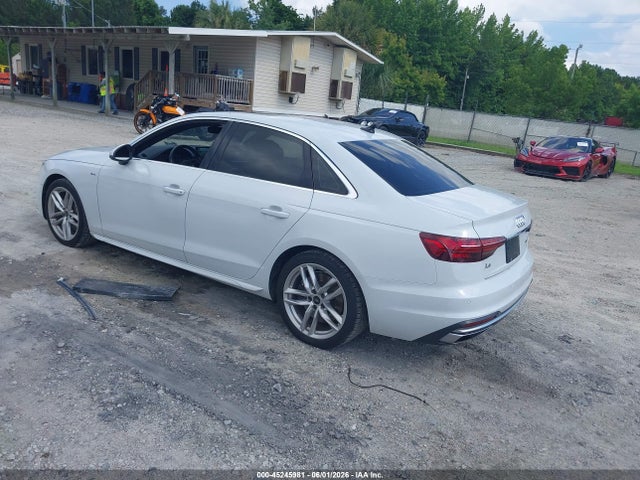 2022 Audi A4 Premium Plus 45 Tfsi S Line Quattro S Tronic მანქანა იყიდება აუქციონზე, vin: WAUEAAF40NN008576, აუქციონის ნომერი: 45245981