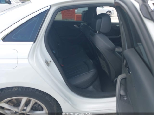 2022 Audi A4 Premium Plus 45 Tfsi S Line Quattro S Tronic მანქანა იყიდება აუქციონზე, vin: WAUEAAF40NN008576, აუქციონის ნომერი: 45245981