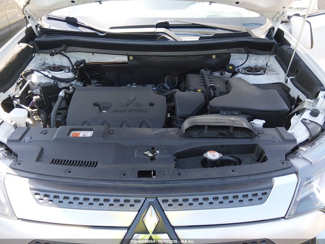 2020 Mitsubishi Outlander Le 2.4/se 2.4/sel 2.4/sp 2.4 მანქანა იყიდება აუქციონზე, vin: JA4AD3A32LZ046359, აუქციონის ნომერი: 45246054