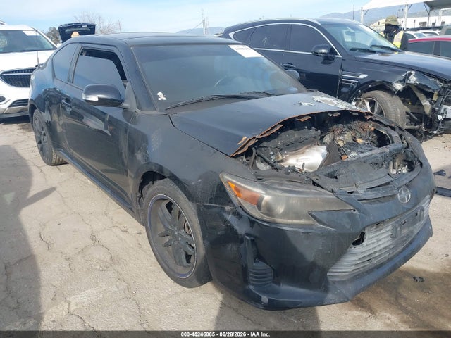 45246065 :رقم المزاد ، JTKJF5C79FJ001782 vin ، 2015 Scion Tc مزاد بيع