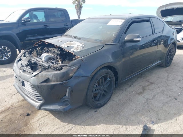 45246065 :رقم المزاد ، JTKJF5C79FJ001782 vin ، 2015 Scion Tc مزاد بيع