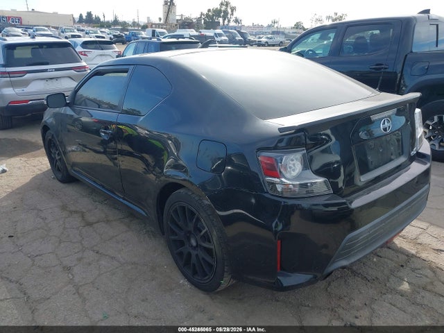 45246065 :رقم المزاد ، JTKJF5C79FJ001782 vin ، 2015 Scion Tc مزاد بيع