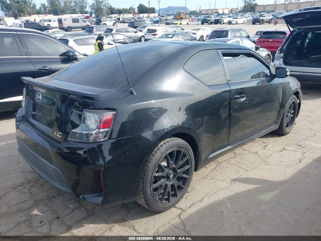 45246065 :رقم المزاد ، JTKJF5C79FJ001782 vin ، 2015 Scion Tc مزاد بيع
