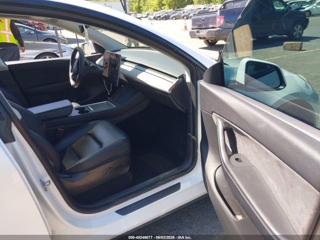 Продажа на аукционе авто 2021 Tesla Model Y Long Range Dual Motor All-wheel Drive, vin: 5YJYGDEE9MF139108, номер лота: 45246077