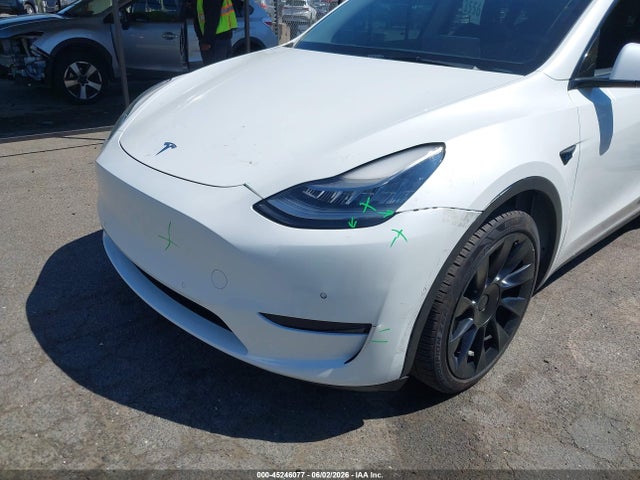 Продажа на аукционе авто 2021 Tesla Model Y Long Range Dual Motor All-wheel Drive, vin: 5YJYGDEE9MF139108, номер лота: 45246077